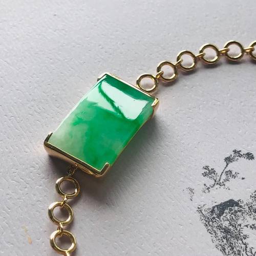 紫风三千院 天然辣绿无事牌翡翠18k金镶简约手牌 手链  简芳 七夕