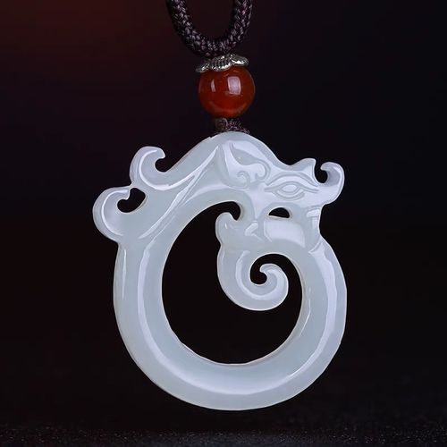 靳钰晨  和田玉仿古龙吊坠男女款生肖龙玉佩项链镂空玉坠圆形生肖玉牌