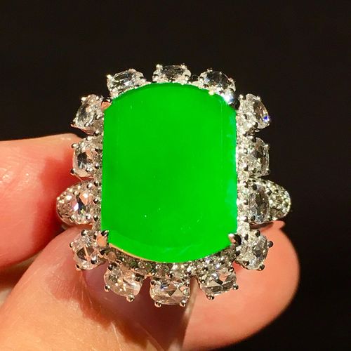 七小匠天然缅甸老坑a货翡翠冰种正阳绿素面18k金镶嵌翡翠戒指女士