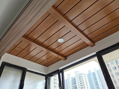 全屋集成吊顶装修材料仿木纹长条铝扣板厨房阳台客厅阳光房吊顶