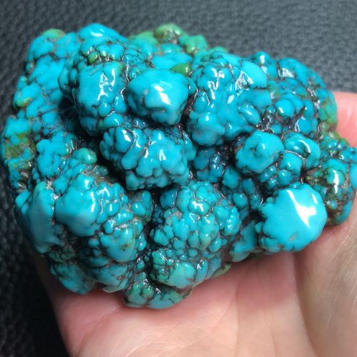 湖北新款原矿高瓷蓝绿松石随形观赏石摆件高端大气细腻180克热销