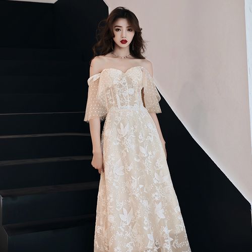 白色晚礼服裙2022新款一字肩显瘦气质主持名媛宴会高端大气连衣裙