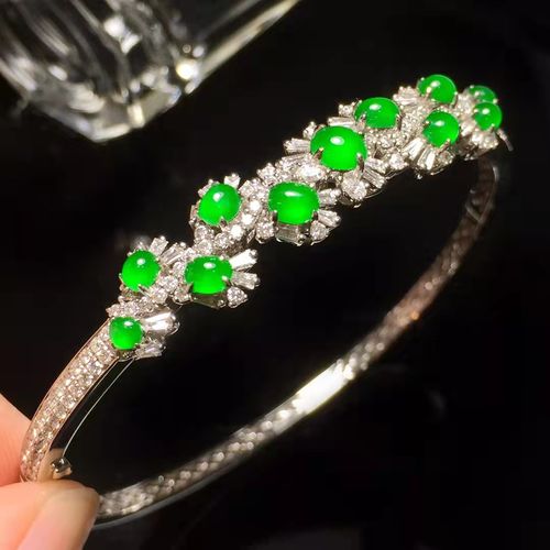 缅甸天然a货翡翠新品玻璃种正阳绿蛋面18k金满钻豪华镶嵌款手镯