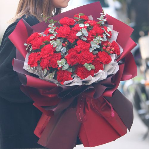 鄂州百合康乃馨小花束礼盒鲜花速递同城鄂城华容梁子湖生日送花店