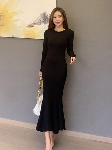 连衣裙秋季鱼尾包臀修身长款裙黑色礼服气质圆领仙女裙紧身连身裙