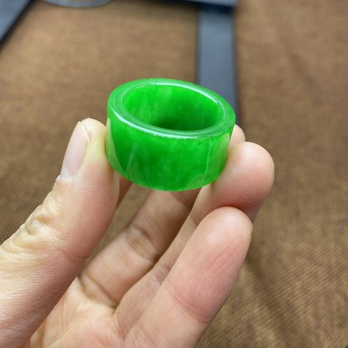 天然缅甸老坑a货翡翠玉戒指冰种帝王绿玉石大扳指男女款辣绿指环
