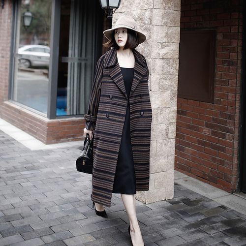 玫颂棕黑藏蓝条纹翻领袖口袢带双排扣长款羊毛羊绒大衣外套