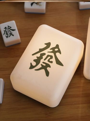 装饰暖光女生桌面床头灯拍照睡眠灯ins台灯好物摆件发财麻将夜灯