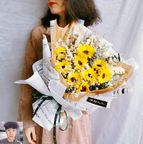 拍照手拿花束假花花束拍照道具网红向日葵香皂花仿真