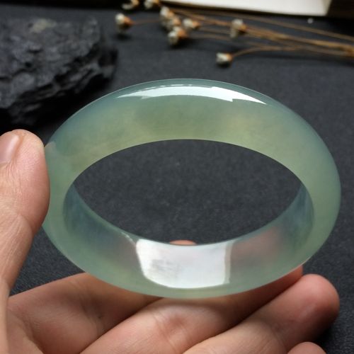 珠宝玉石缅甸a货翡翠玉手镯晴水绿湖水蓝冰种扁条条玉镯女款福镯