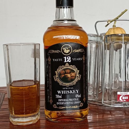 洋酒高品质调配威士忌活动价 700ml限量款包邮酒吧ktv 冲场用酒