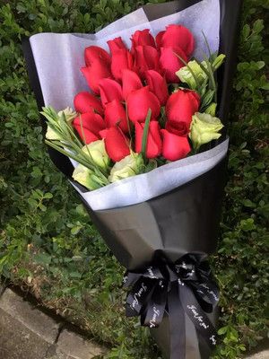 19朵红玫瑰花束 上海同城鲜花速递 生日鲜花 闵行嘉定青浦同城送