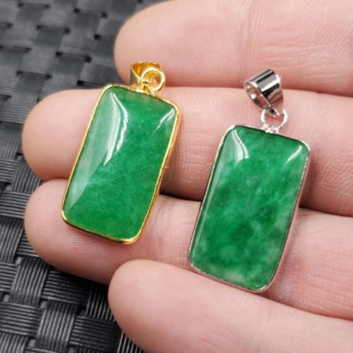 玉石挂件翠玉干青平安牌挂件阳绿无事牌吊坠方形无字牌项链坠玉坠