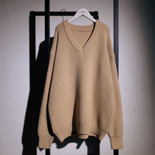 女士鸡心领毛衣女中长款大号慵懒风v领秋冬宽松加厚针织衫上衣 卡其色