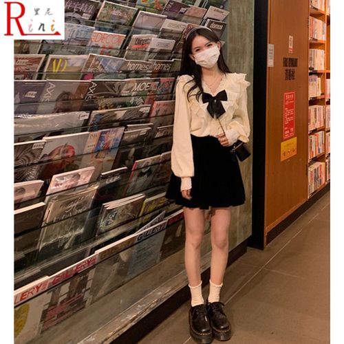 初中生高中生大学生时尚女装小香风蕾丝衬衫上衣搭配百褶短裙女小个子