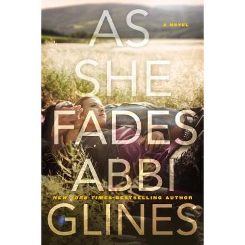 预订 as she fades [9781250294678]