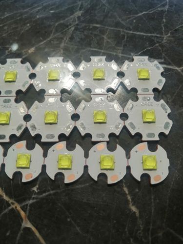 led灯珠cree科锐xml3代5050手电筒铝基板l3热电分离铜基板xml三代