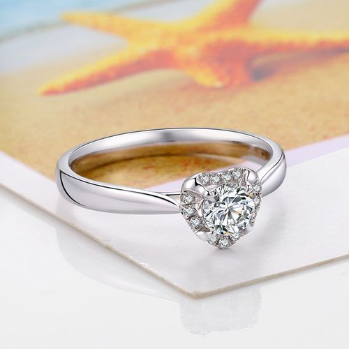 乐维斯正品一克拉钻戒50分gia群镶钻石铂金戒指女18k
