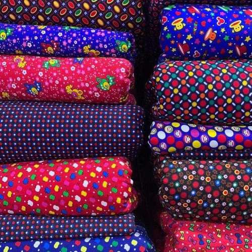 纯棉斜纹小花布 花洋布花哔叽枕芯布老式棉布 小孩棉衣棉袄布料