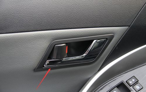 适配众泰z300车内扣手前后车门开门内把手总成车门内拉手汽车配件