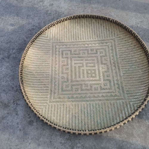 贵州优质手工竹编60厘米本色福字簸箕