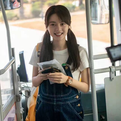 开端赵今麦李诗情同款衣服女2022春季新款休闲百搭牛仔裤背带裤春