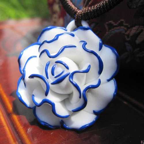 玫瑰花儿三色饰品景德镇陶瓷项链吊坠项链搭配衣服送礼佳品