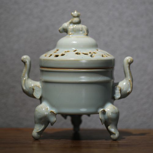 善窑厂李善明善款天青釉吉象香炉汝瓷开片全手工雕刻茶道香道摆件
