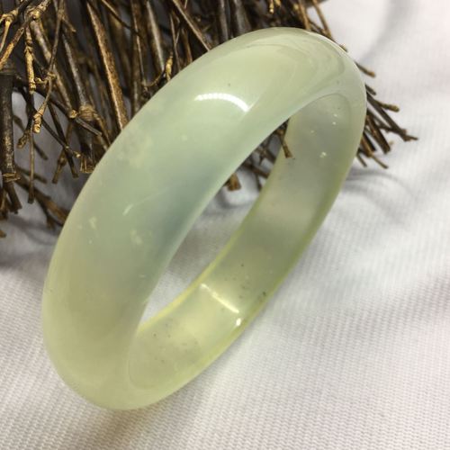 天然岫玉手镯冰透淡绿手镯岫岩玉冰透飘棉岫玉手镯水草岫玉手镯