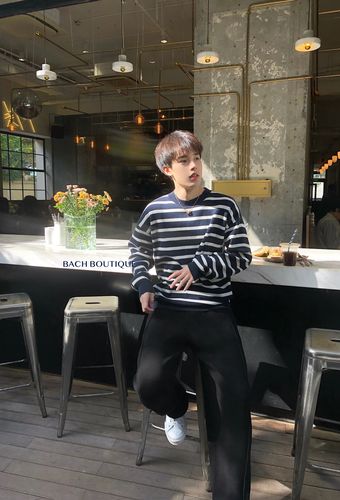 陈志鑫/干净男孩的条纹线衫黑白条纹长袖t恤纯棉春秋打底衫