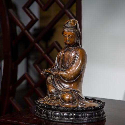 清代铜错银持卷观音像(红木莲花座)古玩收藏观世音