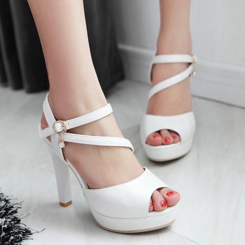 2017时尚性感绑带凉鞋夏季韩版简约扣带白色女鞋防水台鱼嘴高跟鞋