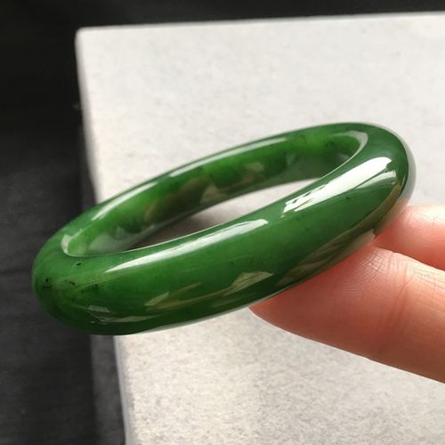 玉韵传说 新疆和田玉红皮老料菠菜绿碧玉手镯内径:58mm 带证书