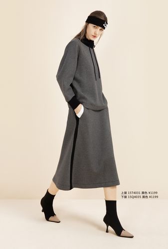 希色 2020冬季商场同款正品女士黑色通勤休闲套装 15t