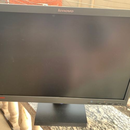 联想2252wd显示器