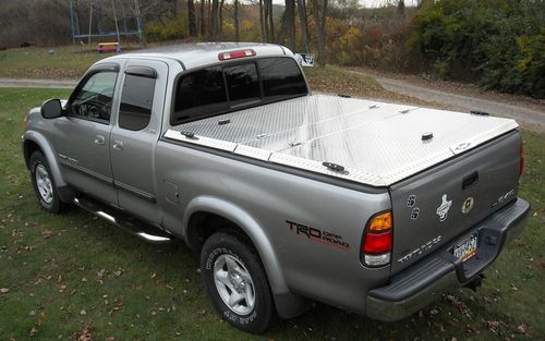 原装进口适用丰田塔库玛硬折叠铝合金后箱平盖皮卡改装