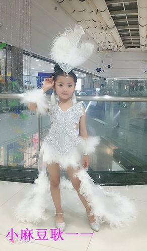女童舞台泳装走秀比基尼维密翅膀车模特t台白色羽毛儿童潮服创意