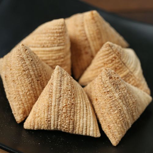 厂家直售老式荞麦酥长条酥果酥儿时零食怀旧三角酥特产零食大礼包