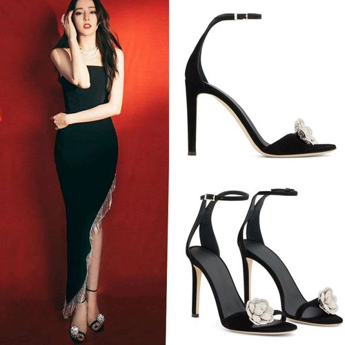 迪丽热巴明星同款一字扣带凉鞋女2021年夏季新款水钻花露趾高跟鞋