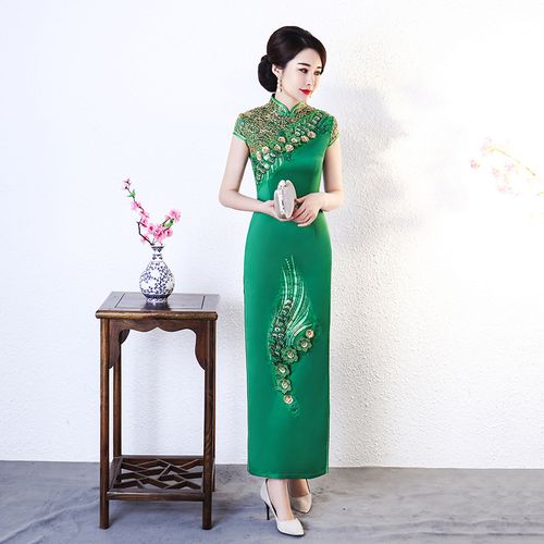 秋冬新款胖女人大码走秀长款长袖红色礼仪演出走秀服妈妈旗袍会裙