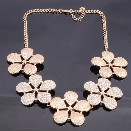 欧美品牌水钻饰品个性时尚百搭水晶宝石短款项链女人