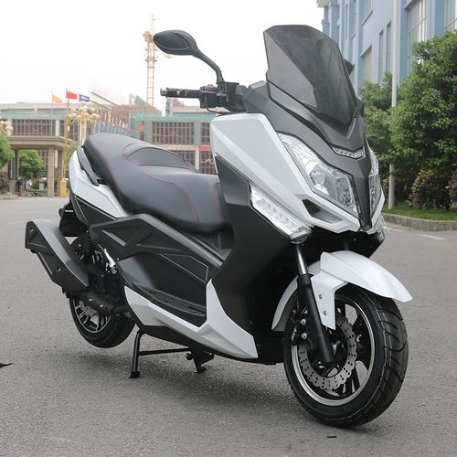 美式巡航大踏板车150全新燃油车代步车外卖车长途旅行车可上牌摩托