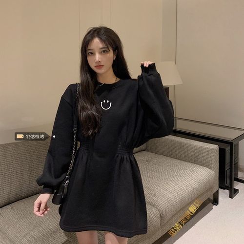 秋季新款女装时尚20岁笑脸卫衣宽松韩版黑色连衣裙女收腰显瘦遮肉