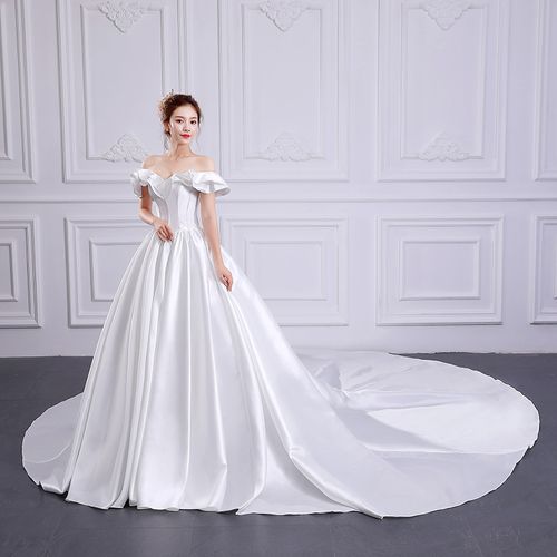 婚纱礼服2020春季新款白色蕾丝无袖大拖尾款式新娘