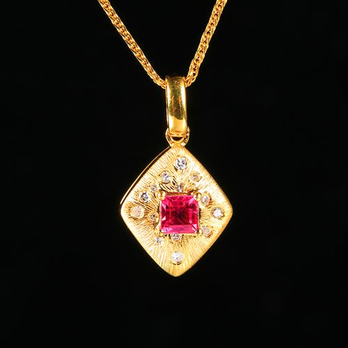 天然红宝石吊坠女0.26克拉18k金镶嵌钻石玟君珠宝