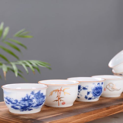 泡茶青花瓷功夫茶杯荷花彩绘品茗杯白瓷手绘主人杯单杯山水画茶具