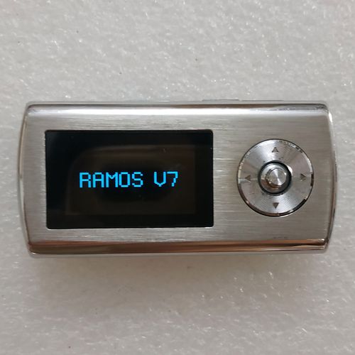 ramos蓝魔v7  怀旧纯音mp3音乐播放器fm 随身听 srs 3d音效  二手