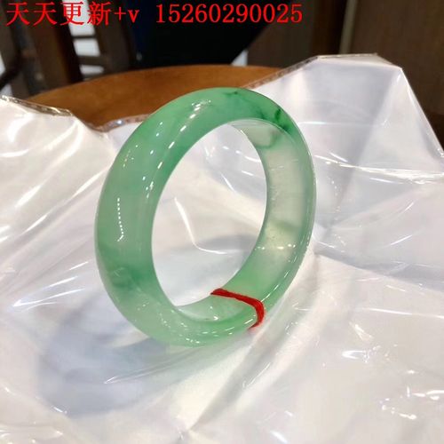 缅甸天然a货冰种满色阳绿翡翠蛋面冰种阳绿手镯圈口大小定制工厂