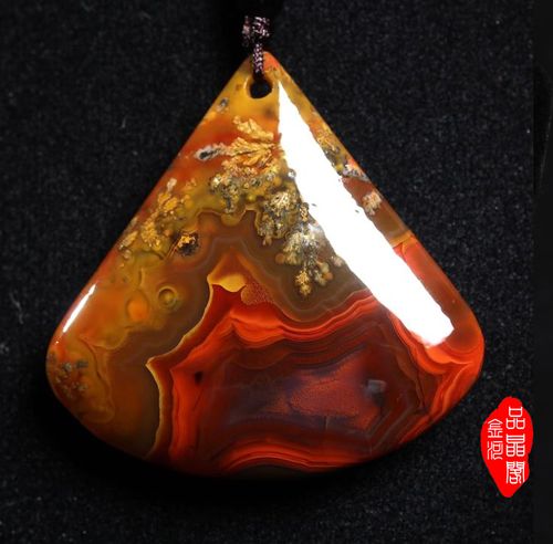 精美战国红玛瑙吊坠 精品三维丝立体艳红鸡油黄七彩超大草花坠子