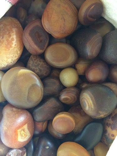 批发各种马达加斯加玛瑙原石玛瑙花纹景石 价格面议李13815649801